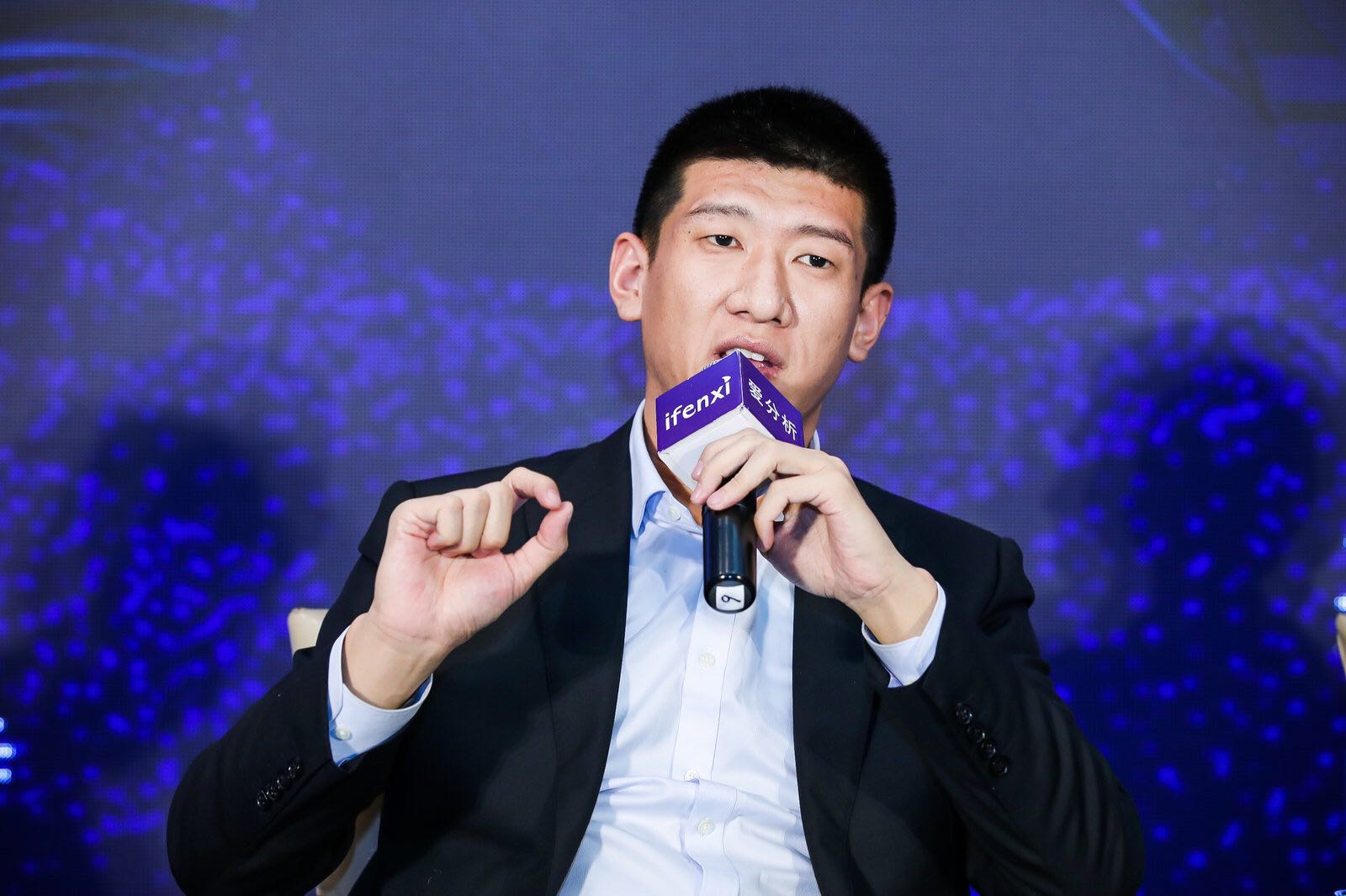 在金融科技分论坛,众享比特副总裁李瑞,min tech副总裁邵栋辉,小雨伞